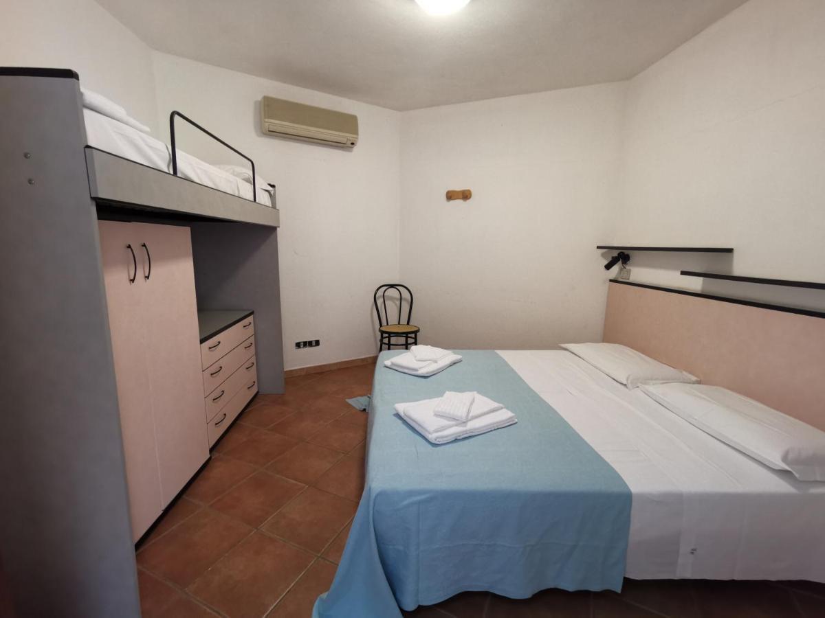 Marinello Camping & Touristic Village Oliveri Buitenkant foto